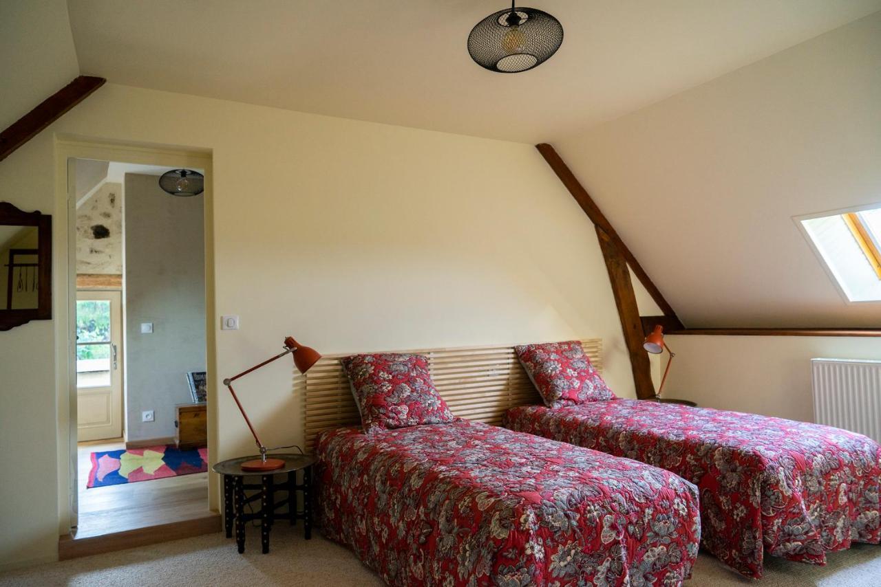 Chambre D'Hotes Chez Artiste Verrier, La Perriere - Perche Buitenkant foto